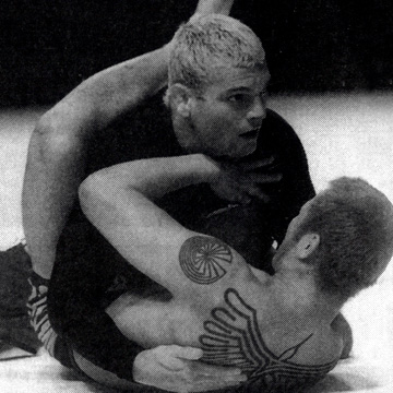 Rodrigo Gracie teaching BJJ in Torrance